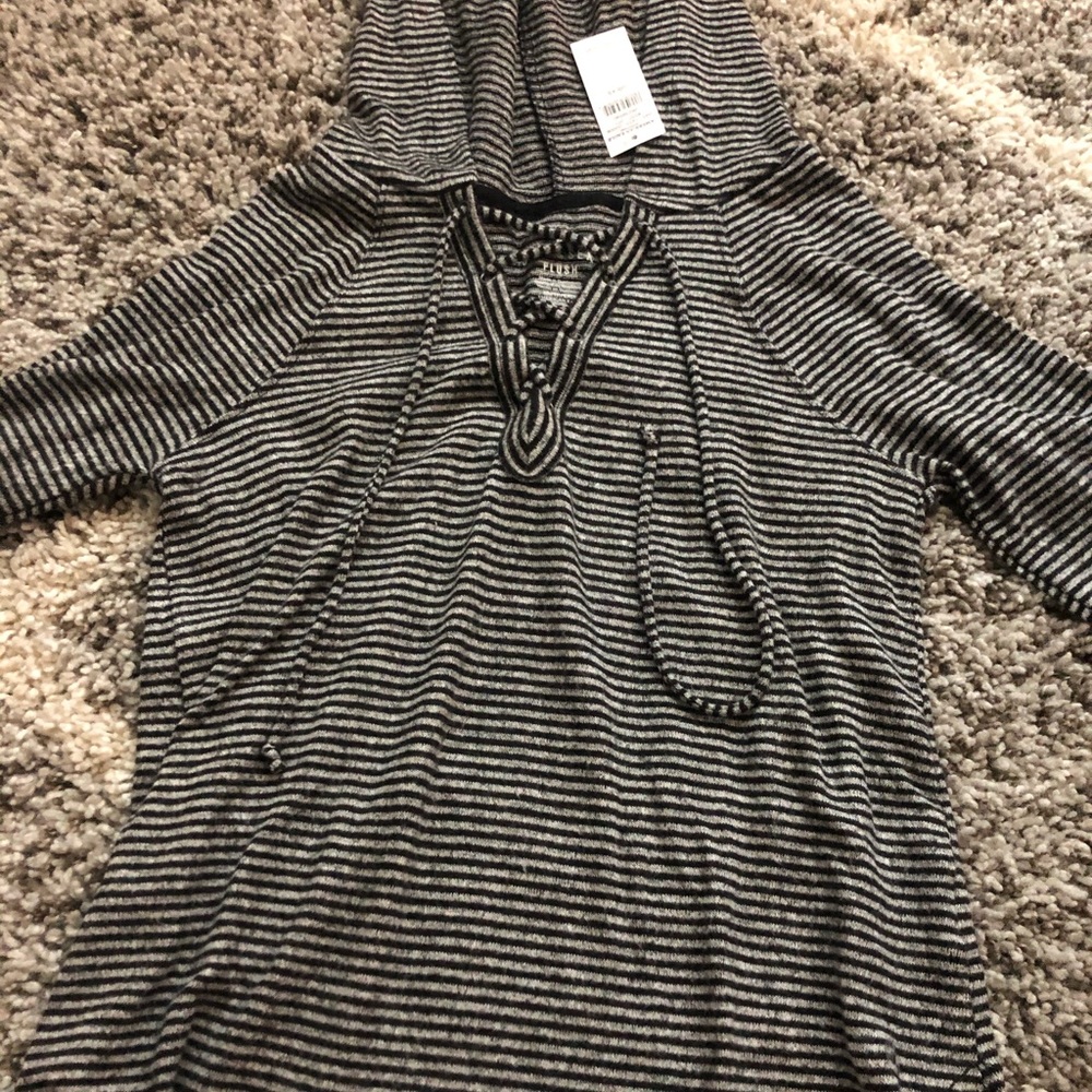 *new* long sleeve top with hood.